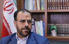 امیری: روحانی برای دفاع از رزم حسینی به مجلس نمی رود