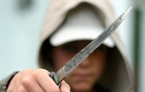 تلميذة تهاجم زميلاتها بسكين في بولندا!
