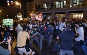 تصاعد المظاهرات الغاضبة ضد نتنياهو رغم اعلان الوارئ