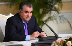 إمام علي رحمون يفوز بولاية خامسة لرئاسة طاجيكستان