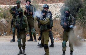 اصابة 3 فلسطينيين بمواجهات مع قوات الاحتلال شرق قلقيلية