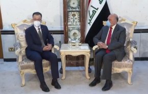 دیدار وزیرخارجه عراق با سفیر آمریکا/ تاکید بر همکاری با حفظ حاکمیت عراق