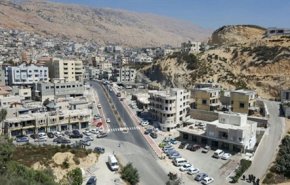 الاحتلال يقرر اغلاقا شاملا لقرية مجدل شمس بالجولان السوري المحتل