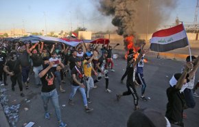شاهد: احتجاجات العراق.. بين السلمية والعنف 