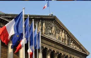 فرنسا تدعو رعاياها بالدول ذات الاغلبية المسلمة بتوخي الحذر

