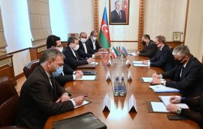 ادامه مذاکرات عراقچی با مقامات جمهوری آذربایجان