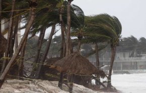 الإعصار زيتا يبدأ باجتياح الولايات المتّحدة
