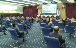وزير الصناعة الإيراني في اجتماع لبحث آلية مقايضة السلع + فيديو