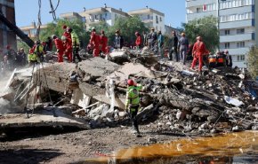 ارتفاع عدد ضحايا زلزال إزمير غرب تركيا إلى 91 قتيلا
