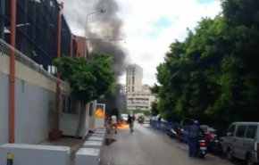 مواطن يحرق نفسه امام مركز الامم التحدة في بيروت