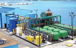 شاهد..هكذا تم نقل مياه الخليج الفارسي الى الصحاري القاحلة