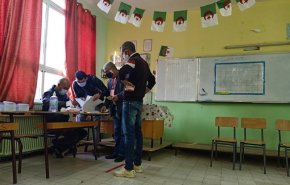 الجزائر تسجل ادنی نسبة تصويت في تاريخ انتخابات البلاد - الجزء الاول