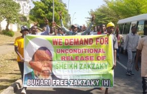 تداوم تظاهرات در پایتخت نیجریه در حمایت از شیخ زکزاکی
