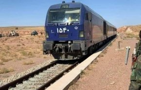 برخورد قطار مسافری و باری در قزوین/۲۰ مسافر مصدوم شدند /بی‌احتیاطی سوزن‌بان علت حادثه بوده است
