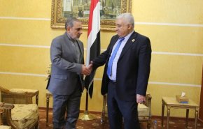 بالصور.. السفير الإيراني يبحث مع وزير الزراعة اليمني التعاون في المجال الزراعي