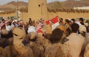 یک تیپ متحد ائتلاف سعودی، به ارتش یمن پیوست
