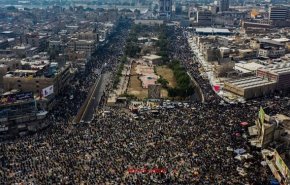 تجمع دهها هزار نفری طرفداران جریان صدر در مرکز بغداد
