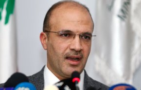 وزير الصحة اللبناني يطالب بإبعاد السياسة عن الصحة