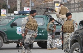 قتلى وجرحى بانفجار سيارة مفخخة في قاعدة للجيش الأفغاني
