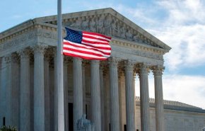 المحكمة العليا الأميركية ترفض دعوى تكساس للطعن بنتائج الانتخابات 
