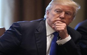 ترامب يدعو الجميع الى تلقي لقاح كورونا ويستثني نفسه