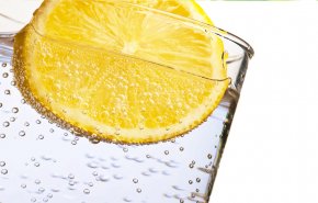 شرب الماء مع الليمون..نافع جدا لعلاج هذا المرض  