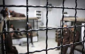 إصابة 31 اسيرا فلسطينيا في سجن النقب الصحراوي بكورونا