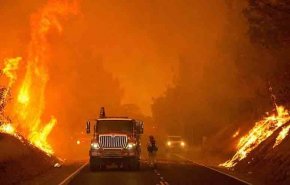 آتش سوزی گسترده در کالیفرنیا/ تفنگداران دریایی و 7 هزار غیر نظامی تخلیه شدند