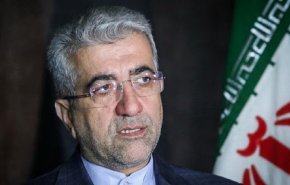 وزير الطاقة الايراني يبدأ لقاءاته مع المسؤولين العراقيين في بغداد