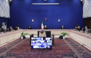 روحانی: امیدوارم با رهنمودهای مقام معظم رهبری از تحریم ها عبور کنیم