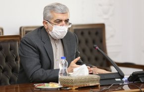 العراق يسلم إيران 700 مليون دولار من مستحقات الكهرباء والغاز