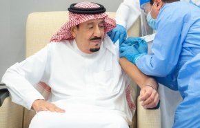 پادشاه سعودی واکسن کرونا زد
