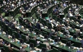 بیش از ۲۰۰ نماینده مجلس از تولید واکسن کرونا ایرانی حمایت کردند