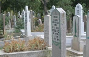 ولاية تركية تمنع دفن موتى اللاجئين السوريين في مقابرها