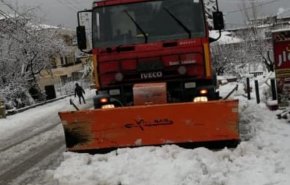 بعض الطرقات الجبلية مقطوعة في لبنان بسبب تراكم الثلوج