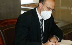 وزير الصحة اللبناني يوقع الدفعة الأولى من مستحقات المستشفيات 