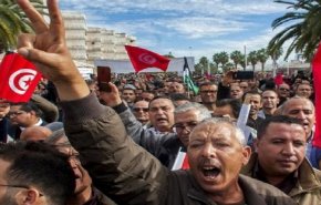 إحتجاجات تونس بين الواقع المعيشي والإحتقان السياسي 