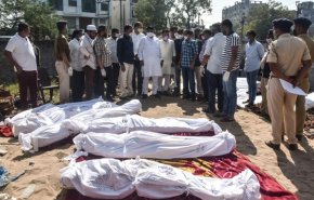 مجزرة..شاحنة تدهس 15 شخصا نائمين على قارعة طريق بالهند!
