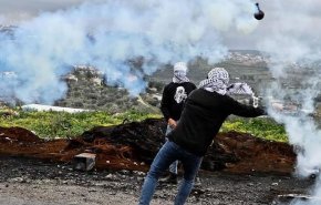 شهيد فلسطيني وإصابة 4 مستوطنين ومواجهات في 62 نقطة خلال اسبوع