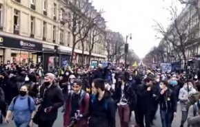 مظاهرة جديدة في باريس للمحتجين على قانون 