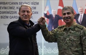 رایزنی وزرای دفاع ترکیه و جمهوری آذربایجان درباره همکاری‌های نظامی