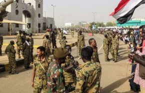 محتجون سودانيون يغلقون معبراً حدودياً بين السودان وإثيوبيا
