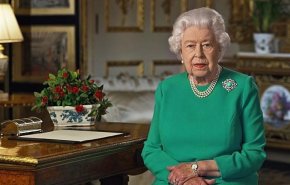 گاردین: ملکه انگلیس برای مخفی کردن ثروت خود قانون را تغییر داده است
