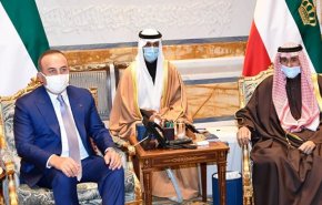 وزیر خارجه ترکیه با امیر کویت دیدار کرد