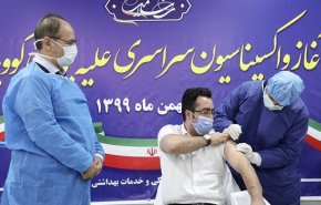 مسؤول بالصحة: سيتم تطعيم جميع الإيرانيين بلقاح كورونا قبل مارس 2022