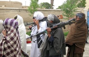 مسئول أفغاني يتهم طالبان باختطاف عمالا من إقليم هرات