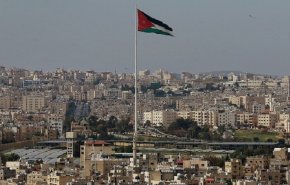 الحكومة الأردنية تدوّر الموظفين للحد من اكتظاظ مكاتبهم