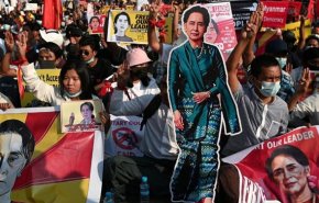 اتهامات کودتاچیان علیه «آنگ سان سوچی» سنگین‌تر شد