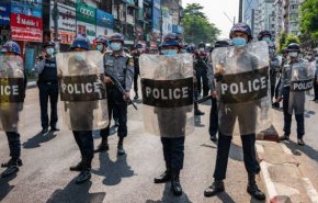 احتجاجات ميانمار تستمر والبنك الدولي يرفض طلبات تمويل بعد الانقلاب