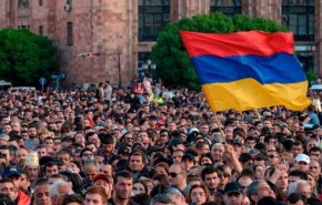  معترضان ارمنی خواستار استعفای نخست وزیر شدند